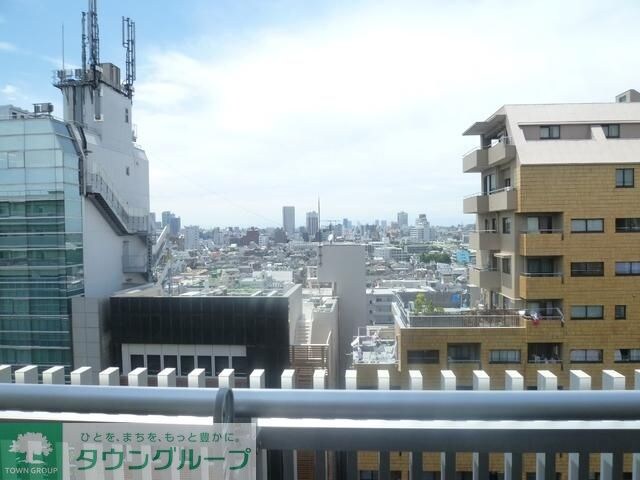 ラクアスレジデンス東新宿の物件内観写真