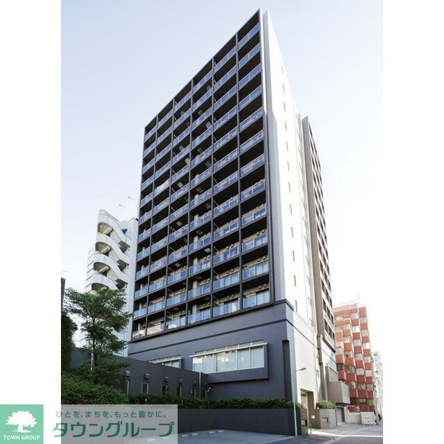 コンフォリア北参道の物件外観写真