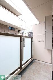 ダン・ラベニール北新宿の物件内観写真