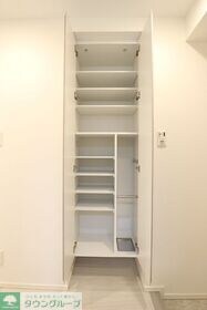 ダン・ラベニール北新宿の物件内観写真