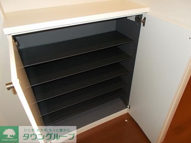 ホワイトレジデンスの物件内観写真