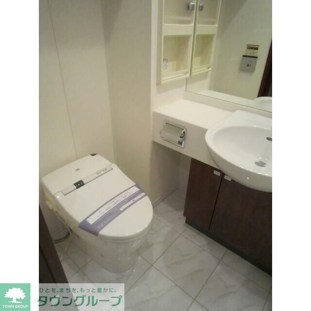 ファーストリアルタワー新宿の物件内観写真