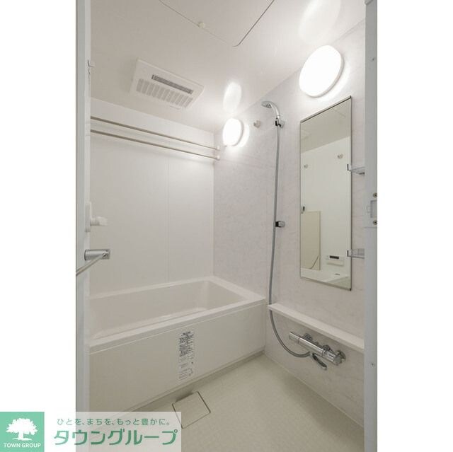 コンフォリア東新宿の物件内観写真