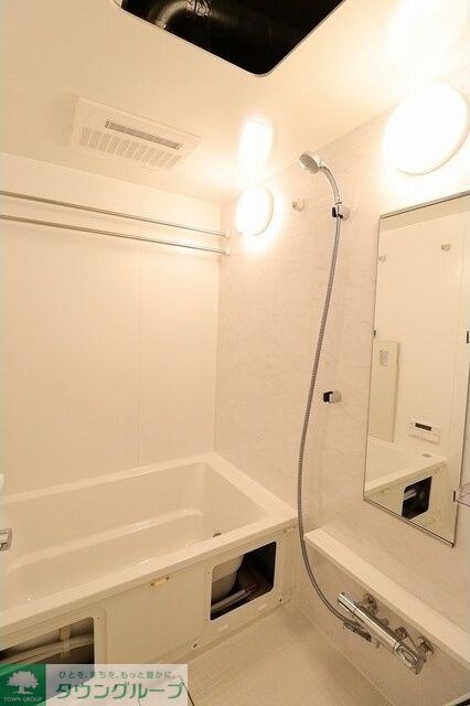 コンフォリア東新宿の物件内観写真