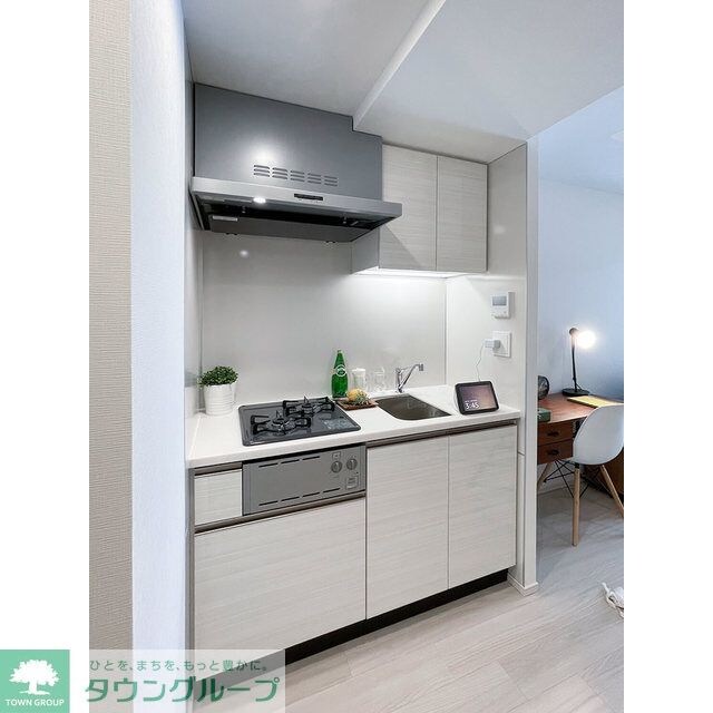 コンフォリア東新宿の物件内観写真