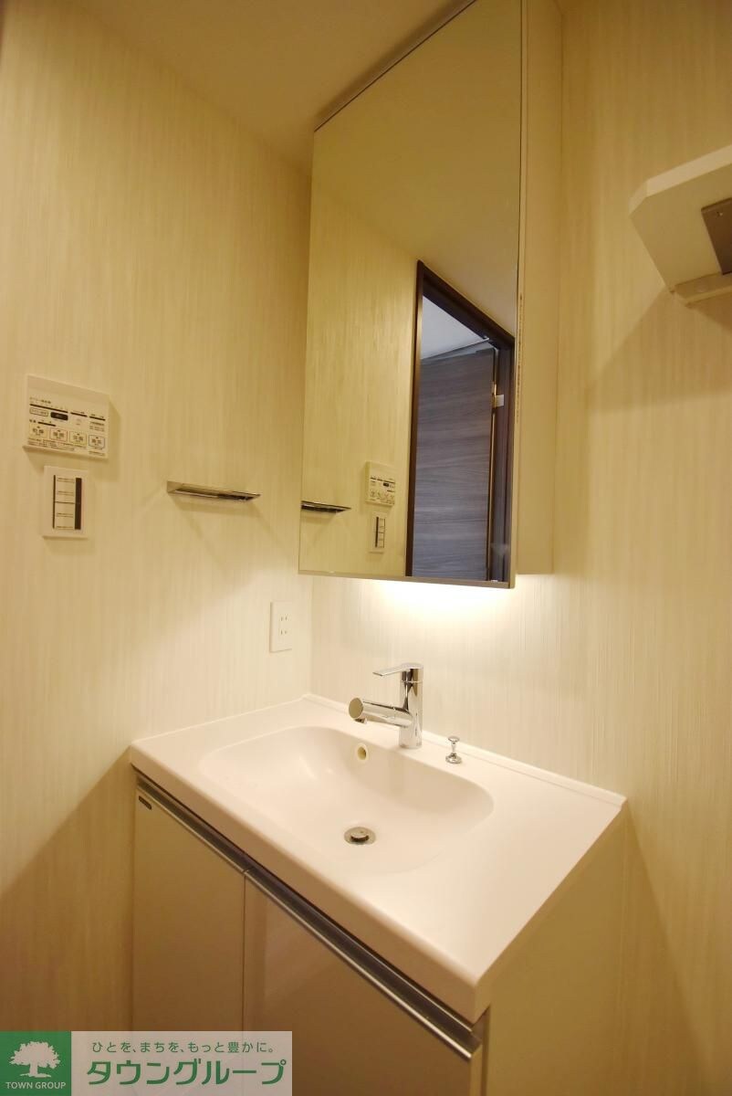 ミリアレジデンス新宿御苑の物件内観写真