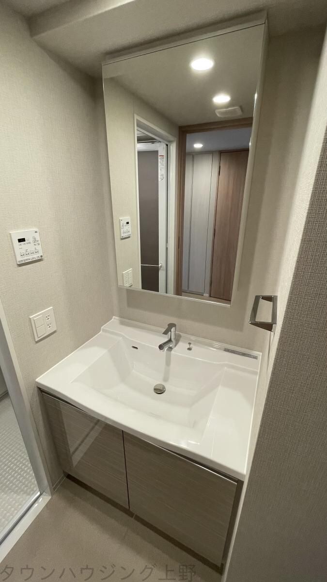 プラウドフラット上野松が谷の物件内観写真