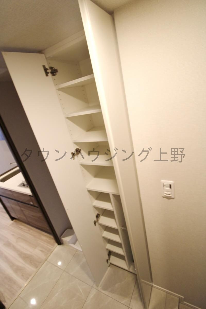 ルフォンプログレ上野稲荷町の物件内観写真