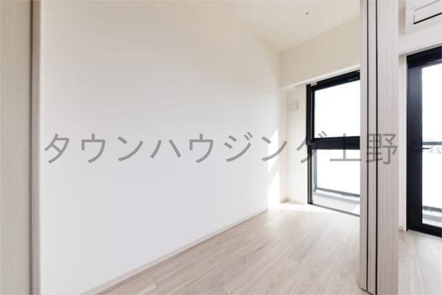 ドゥーエ入谷IIの物件内観写真