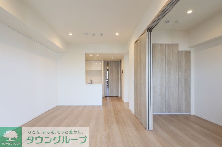 ドゥーエ入谷IIIの物件内観写真