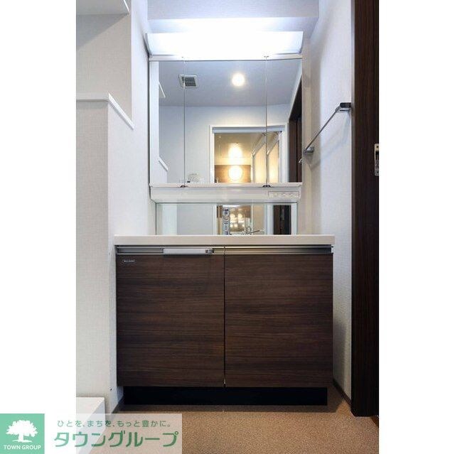 PEAKS神田の物件内観写真