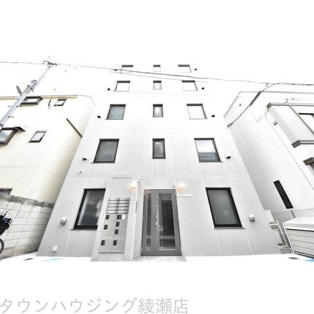 プランドール北千住の物件外観写真