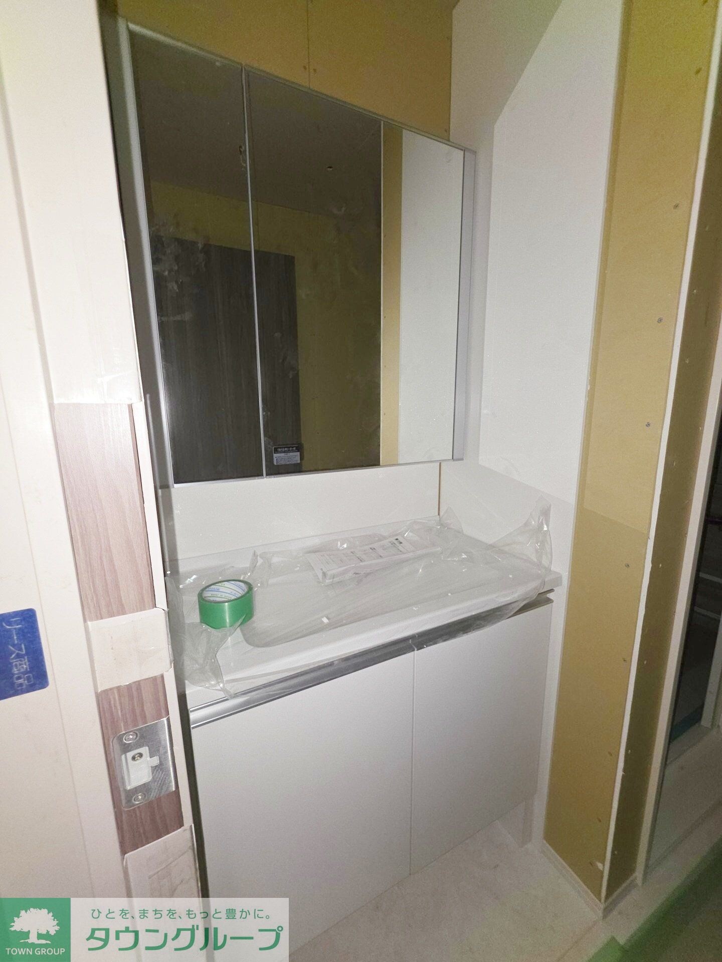 セレスティア西綾瀬の物件内観写真