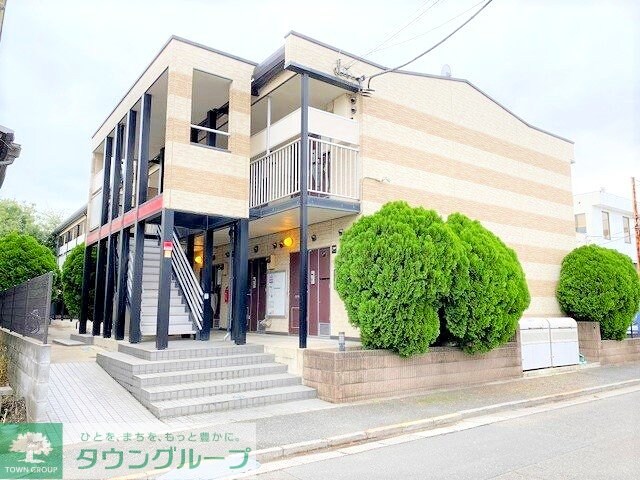 レオパレスディアコート 六木の物件外観写真