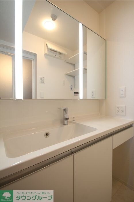 アヴァンス千住緑町の物件内観写真