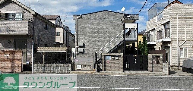 レオパレスシャルムIIの物件外観写真