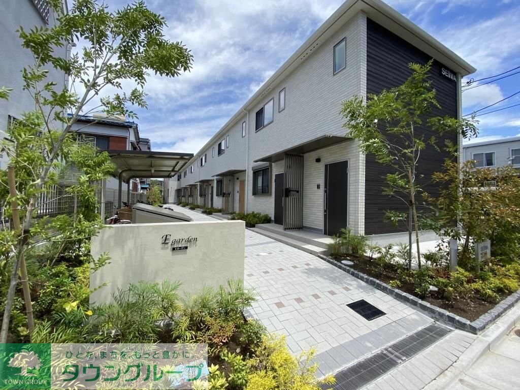 E gardenの物件外観写真
