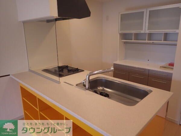 ロイヤルパークス新田の物件内観写真