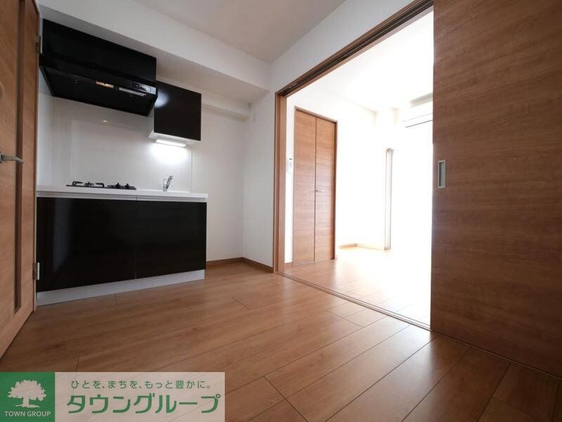 ペアパレス六町2号館の物件内観写真