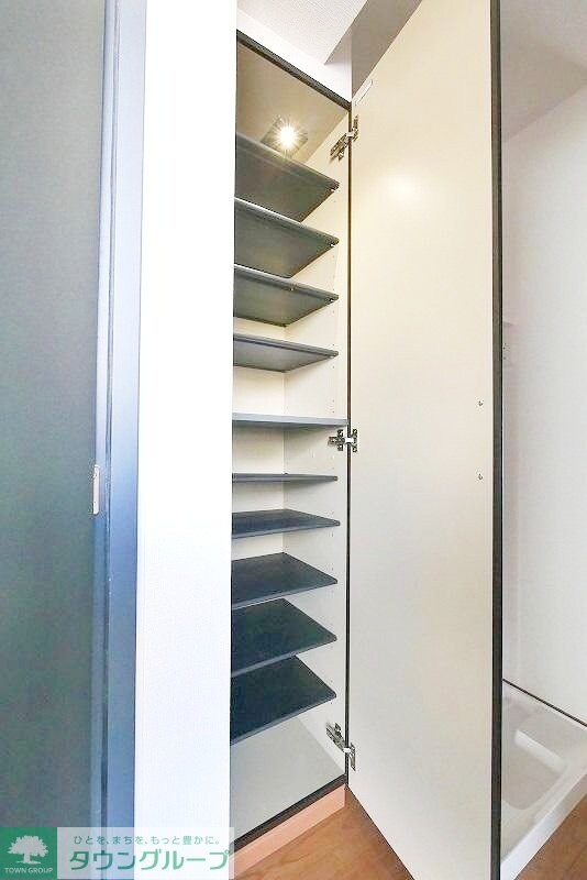 ペアパレス六町2号館の物件内観写真