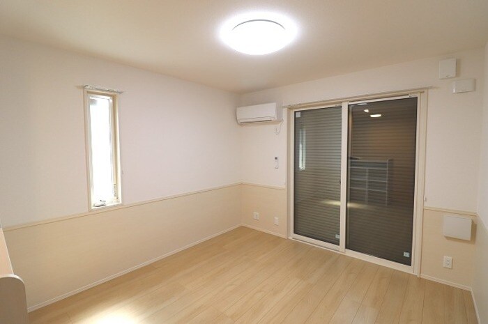 コンフォールの物件内観写真