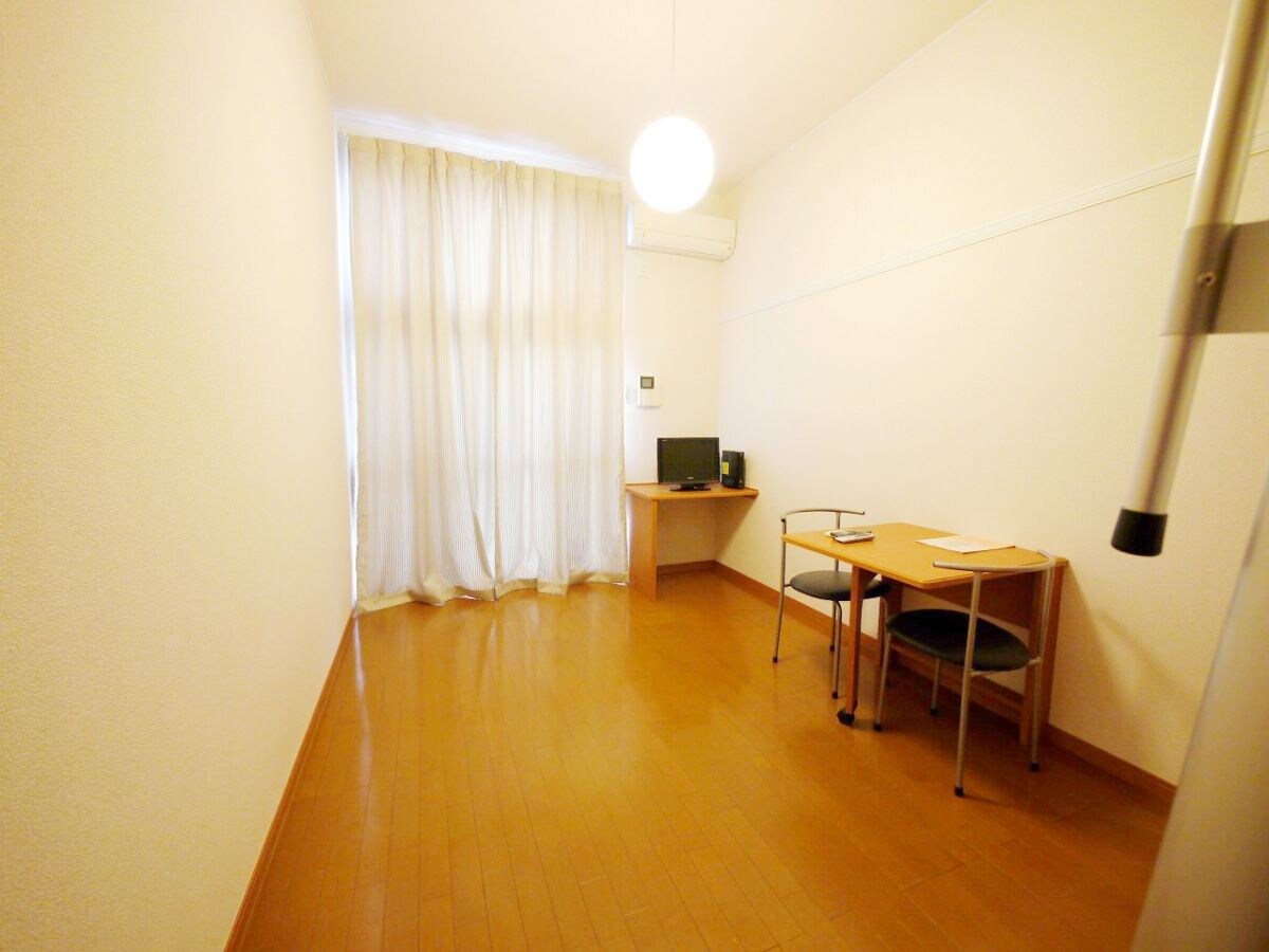 レオパレスSKK・マンションIIIの物件内観写真