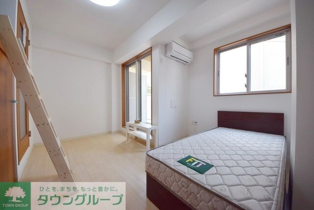 クリスタルガーデンの物件内観写真