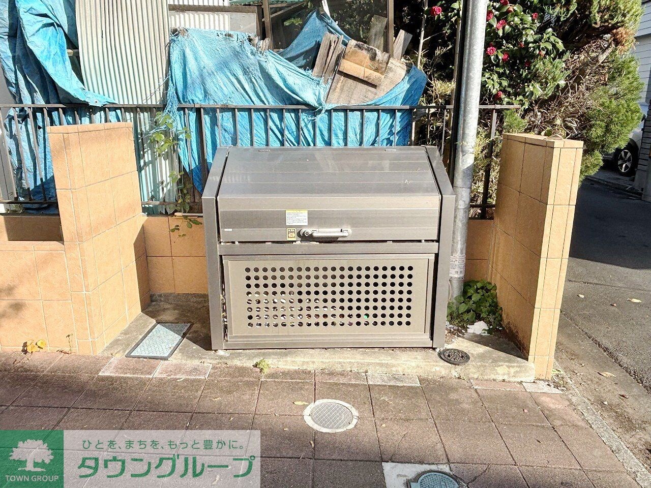 クリスタルガーデンの物件内観写真