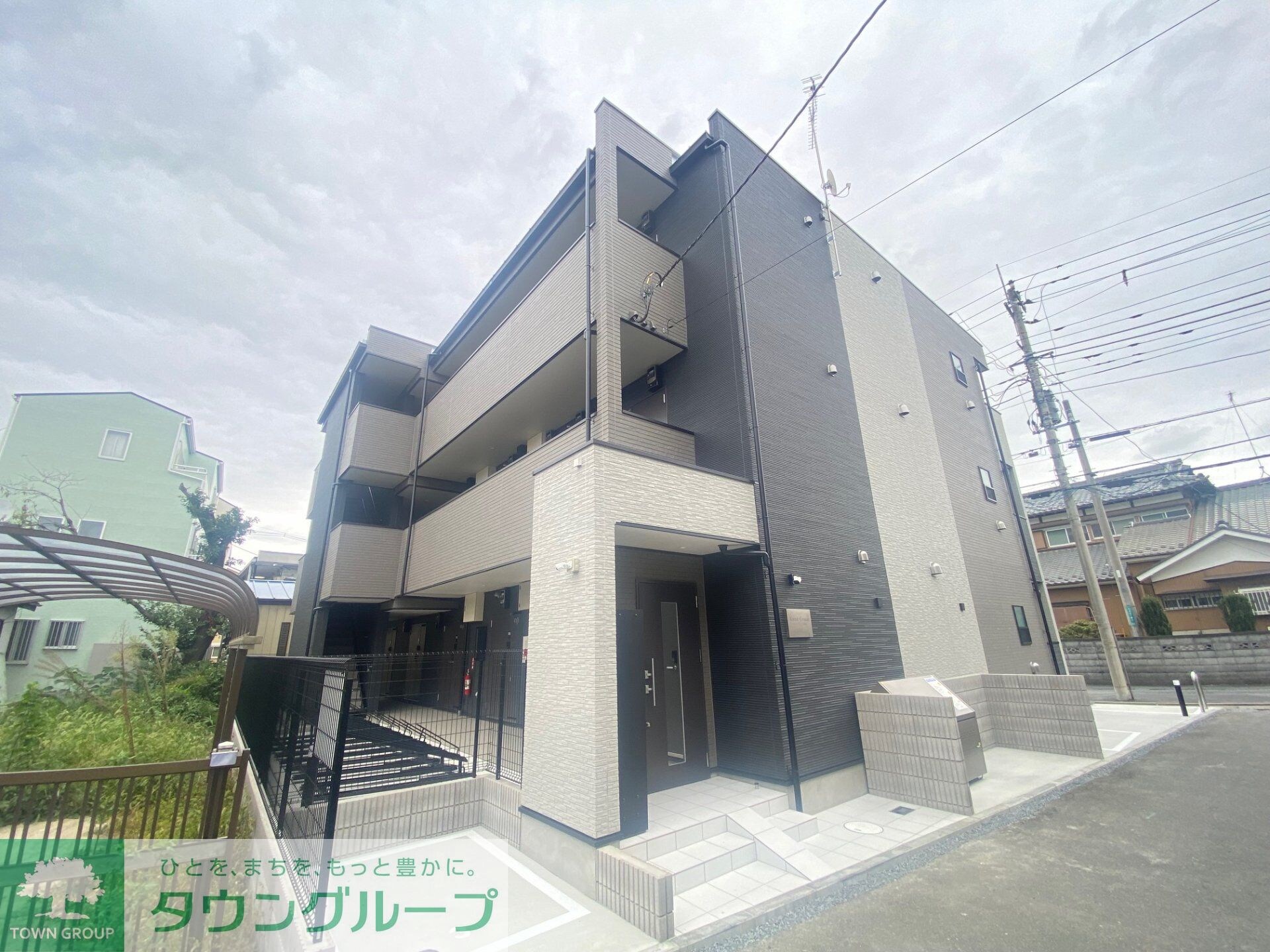 ランドグレイス西浦和の物件外観写真