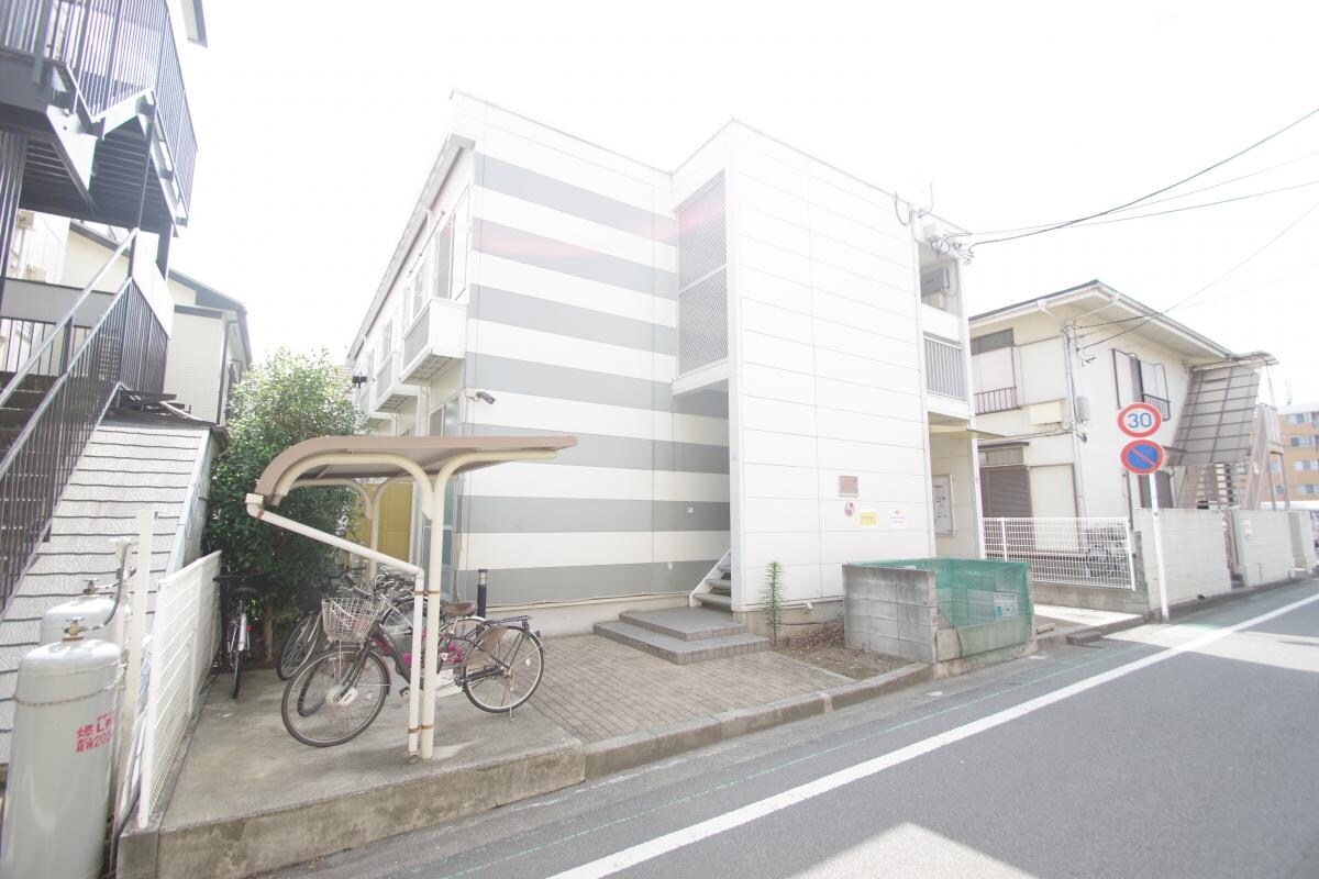 レオパレスフォレストミーの物件外観写真