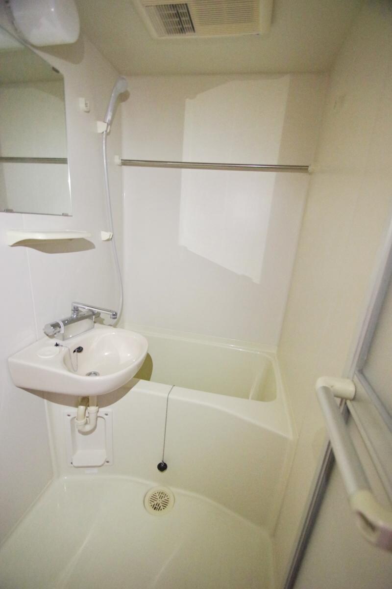 レオパレスレコルテ松ヶ枝の物件内観写真