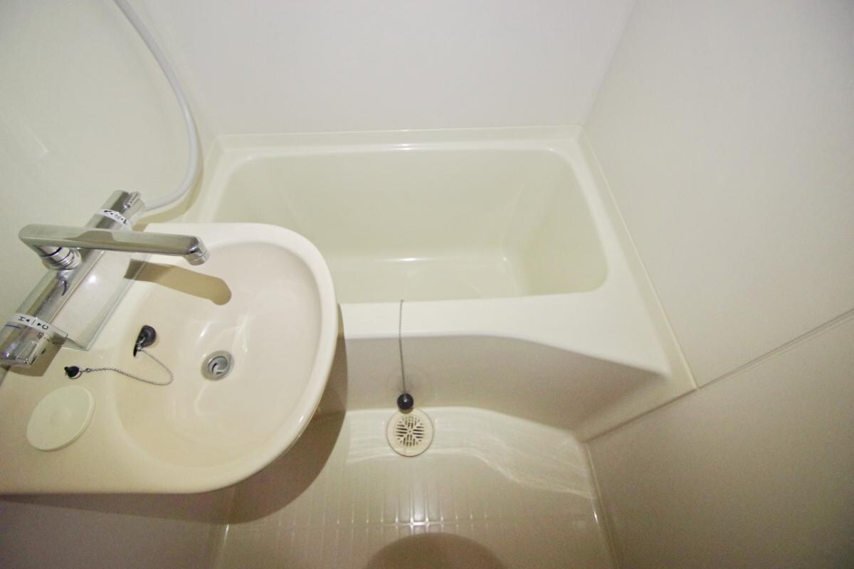 レオパレスレコルテ松ヶ枝の物件内観写真