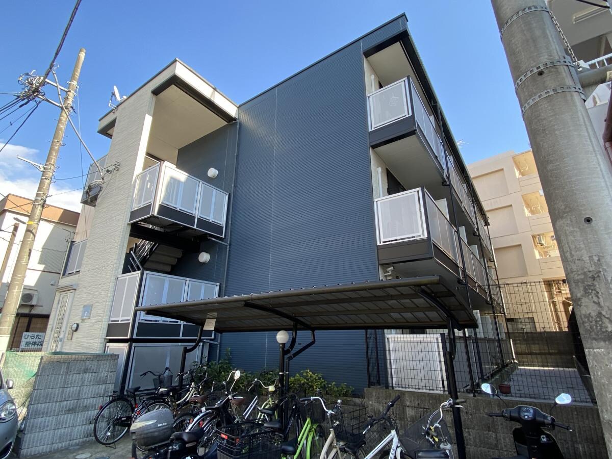 レオパレス光沙の物件外観写真