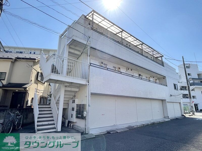 グランドステータス日高の物件外観写真