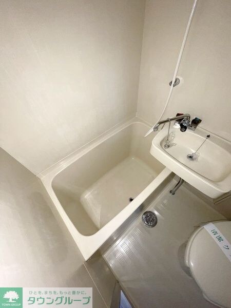 グランドステータス日高の物件内観写真