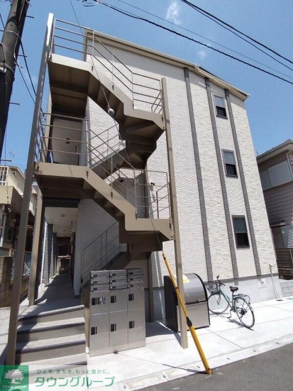 アザーレ・クオン相武台の物件外観写真