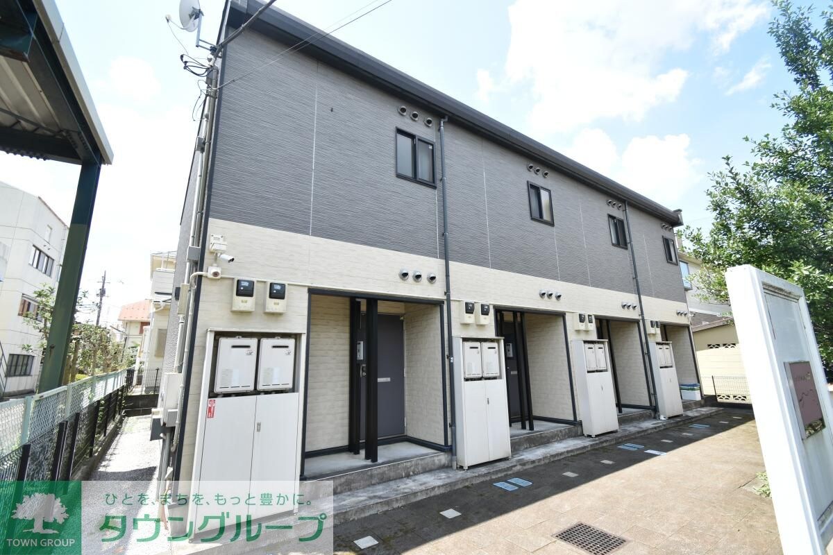 レオパレスChamp Vertの物件外観写真