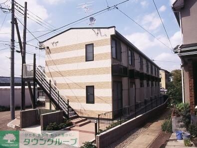 レオパレスフロンティアの物件外観写真