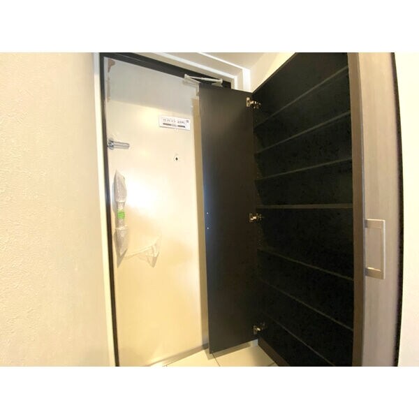 GRANDUKE千代田regariaの物件内観写真