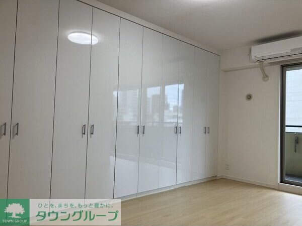 アーデン泉プレミアの物件内観写真