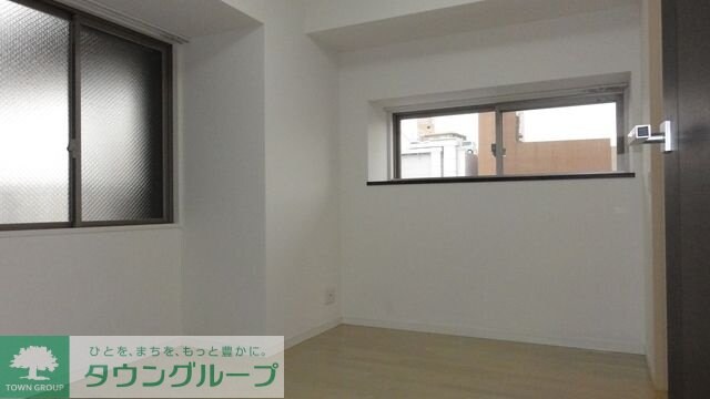 アーデン泉プレミアの物件内観写真