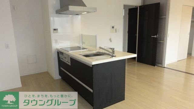 アーデン泉プレミアの物件内観写真