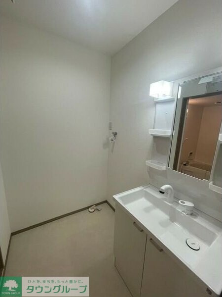 コンフォール鳴浜の物件内観写真