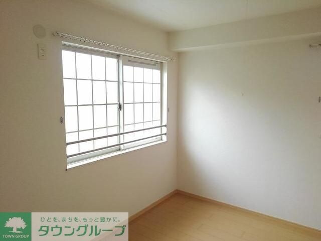 Zeus II (ゼウス)の物件内観写真