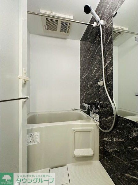 ディアレイシャス大須観音IIIの物件内観写真