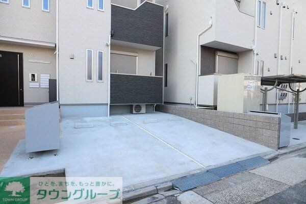 Grandtic Residence堀田の物件内観写真