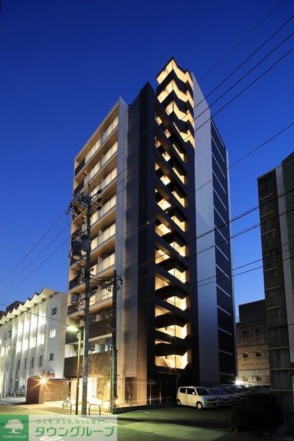 アデグランツ上前津の物件外観写真