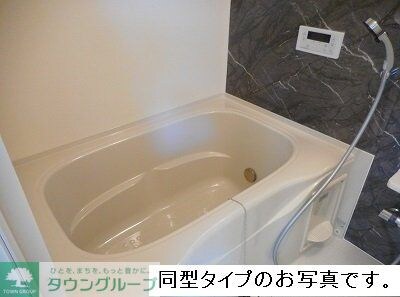 ラ・フュンフの物件内観写真