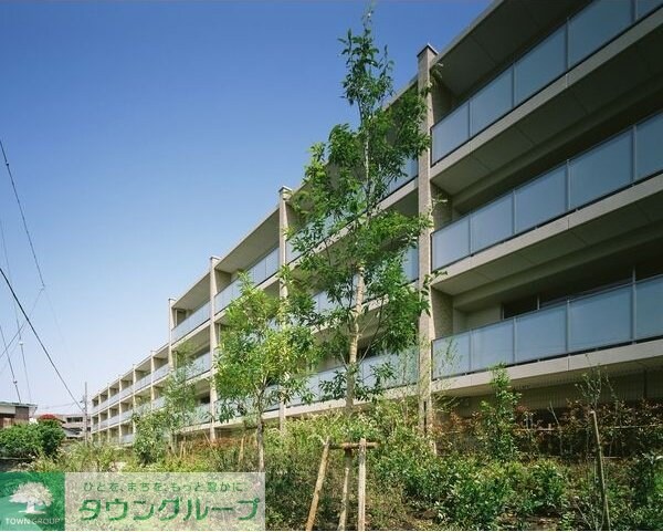 プライムメゾン富士見台の物件外観写真