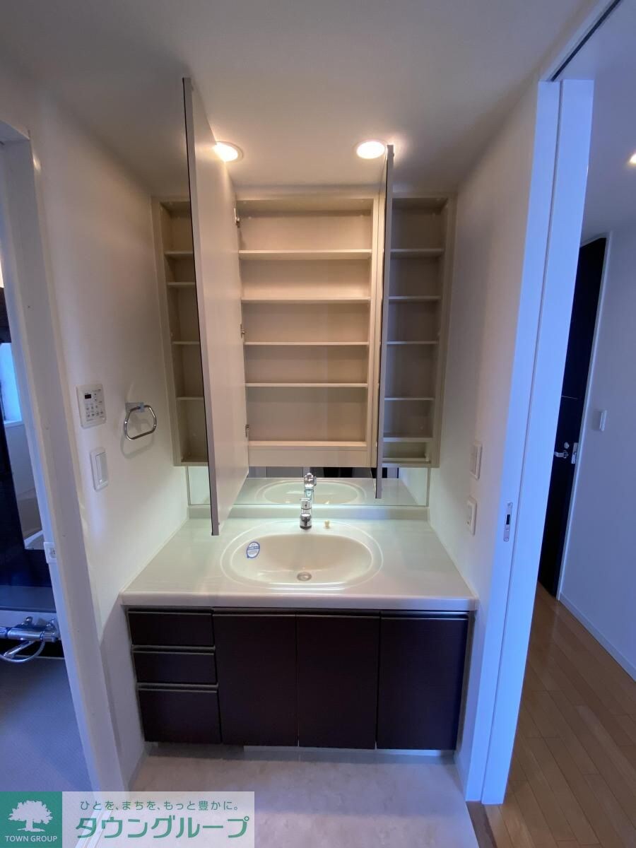 パークアクシス金山WESTの物件内観写真